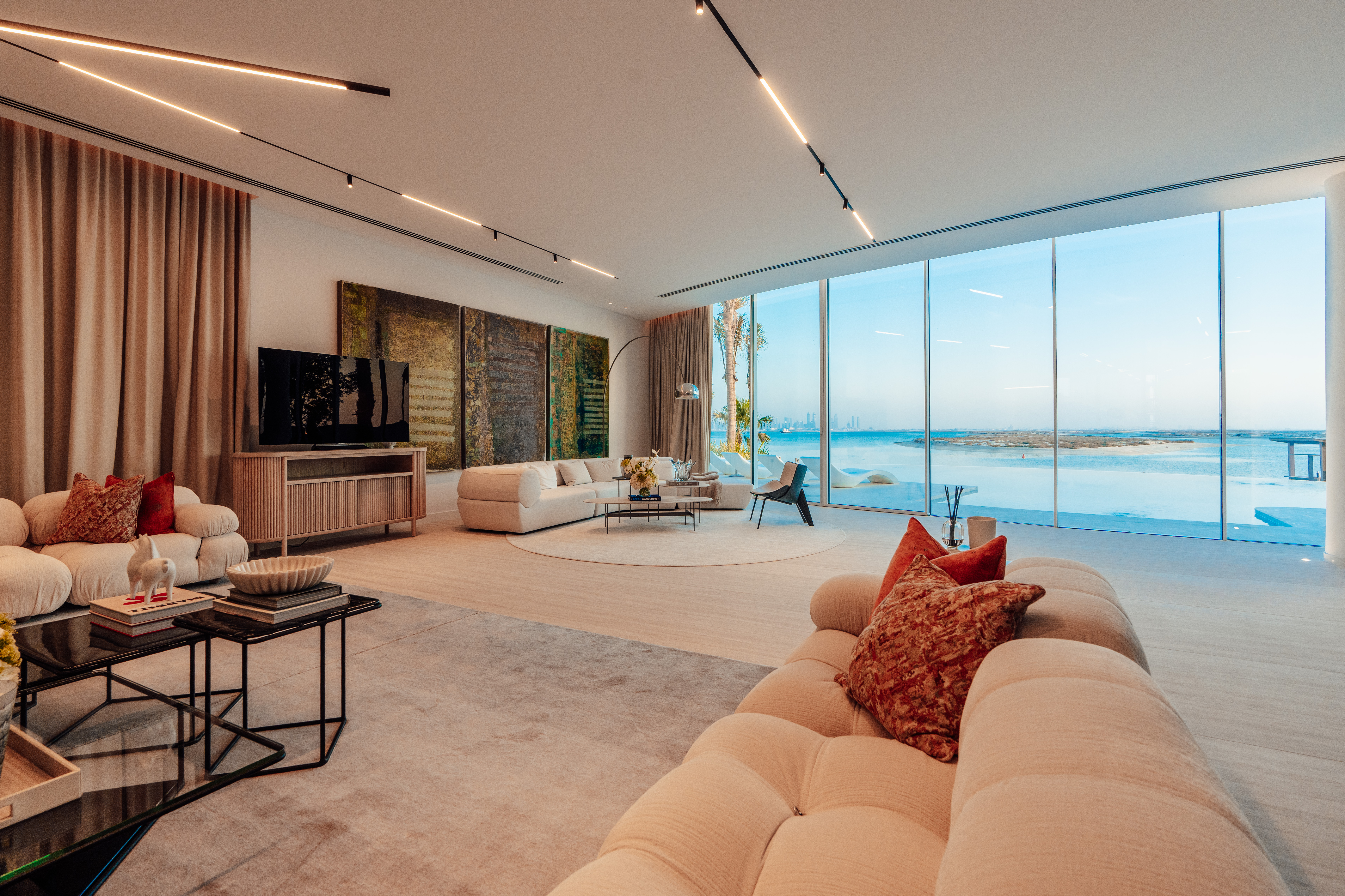 For Sale Villa | The World Islands - picture 2