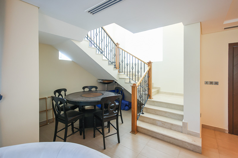 Villa Jumeirah Park - picture 10