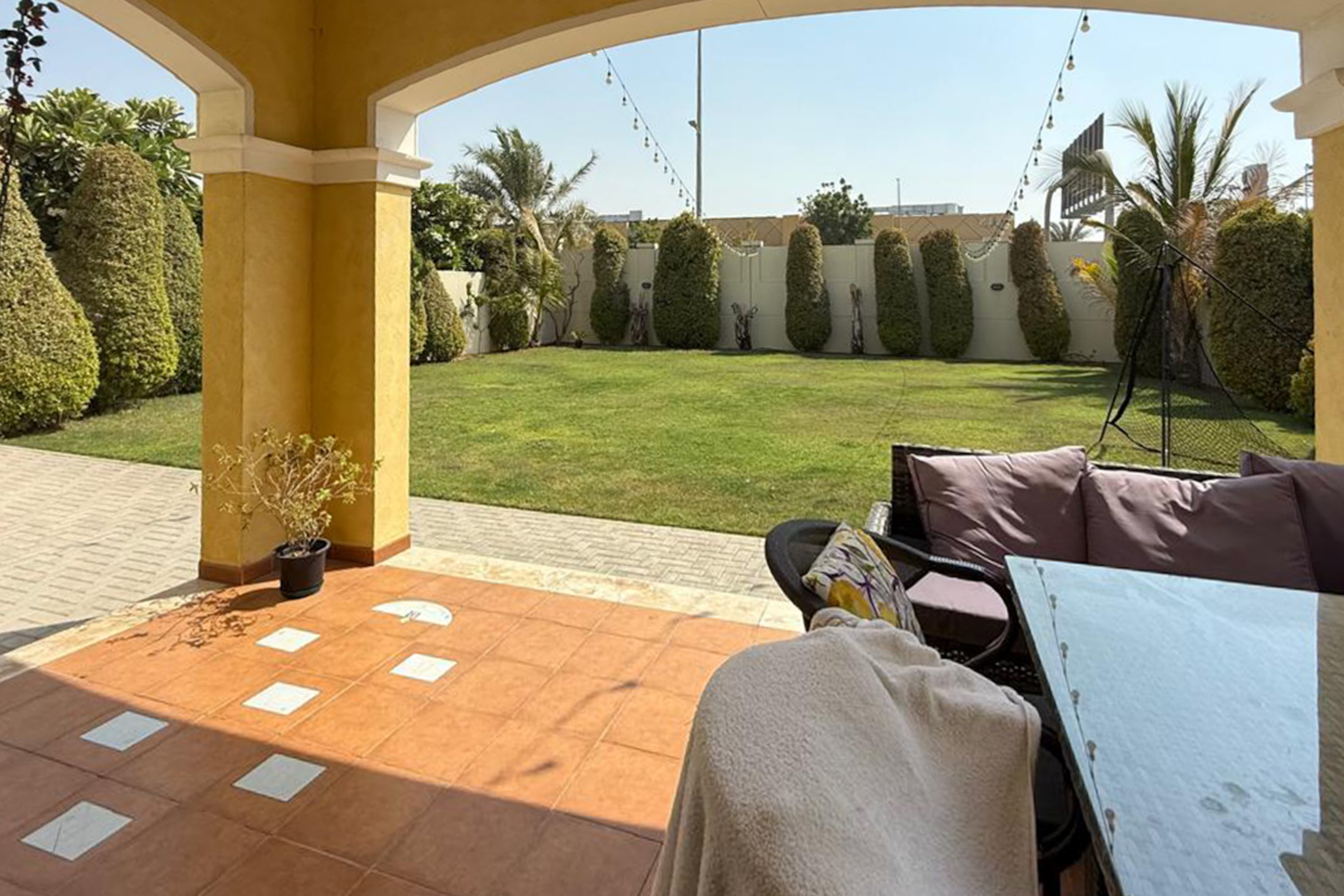 Villa Jumeirah Park - picture 2