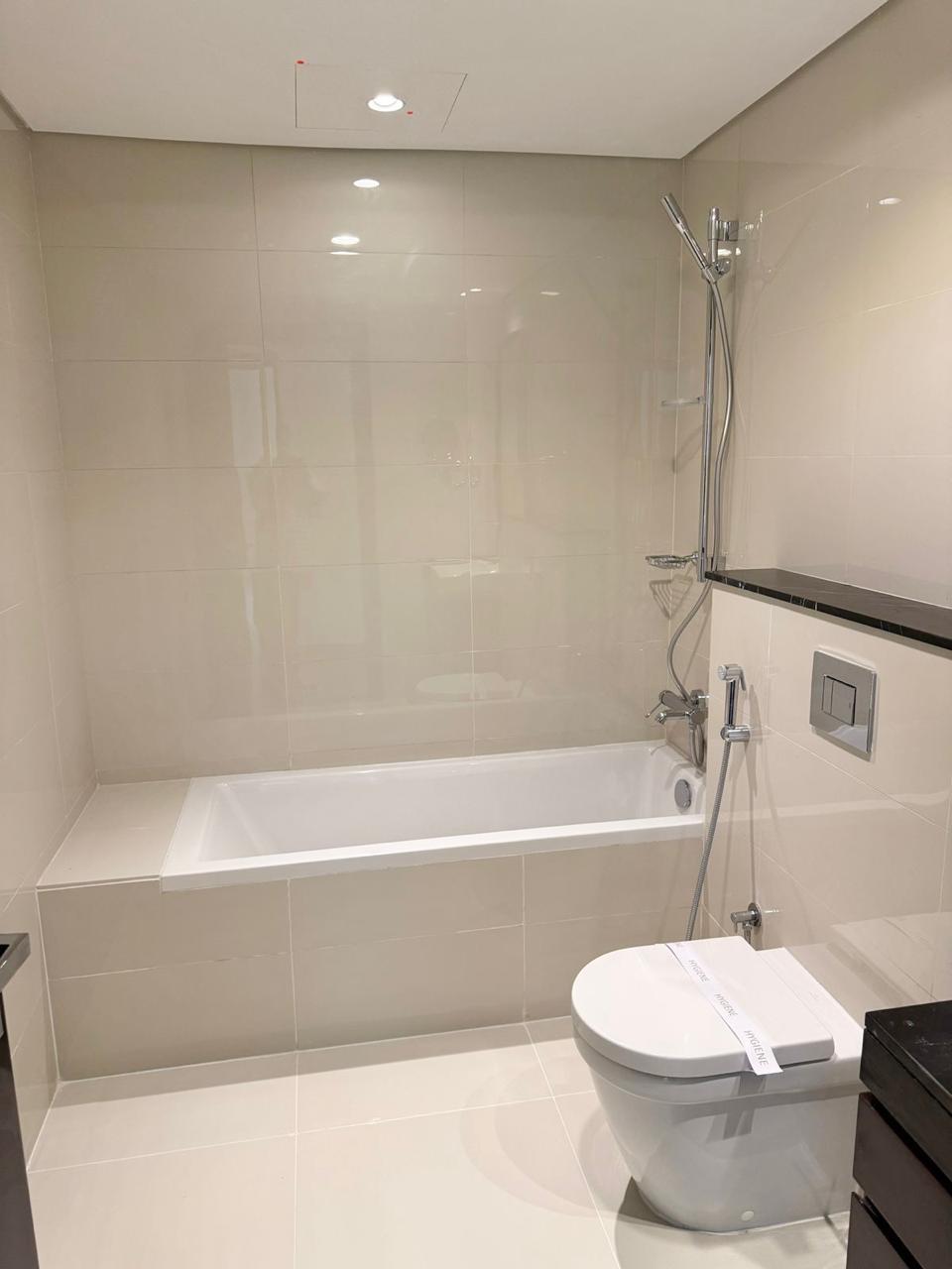 Villa DAMAC Hills - picture 8