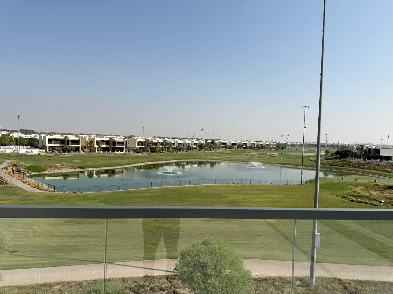 Villa DAMAC Hills - picture 11