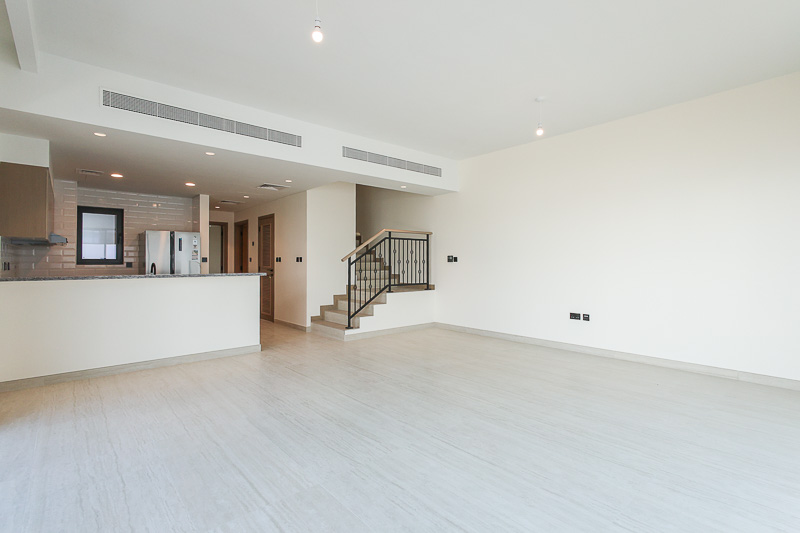 5 Bedroom Townhouse for Sale in Damac Lagoons - picture 1