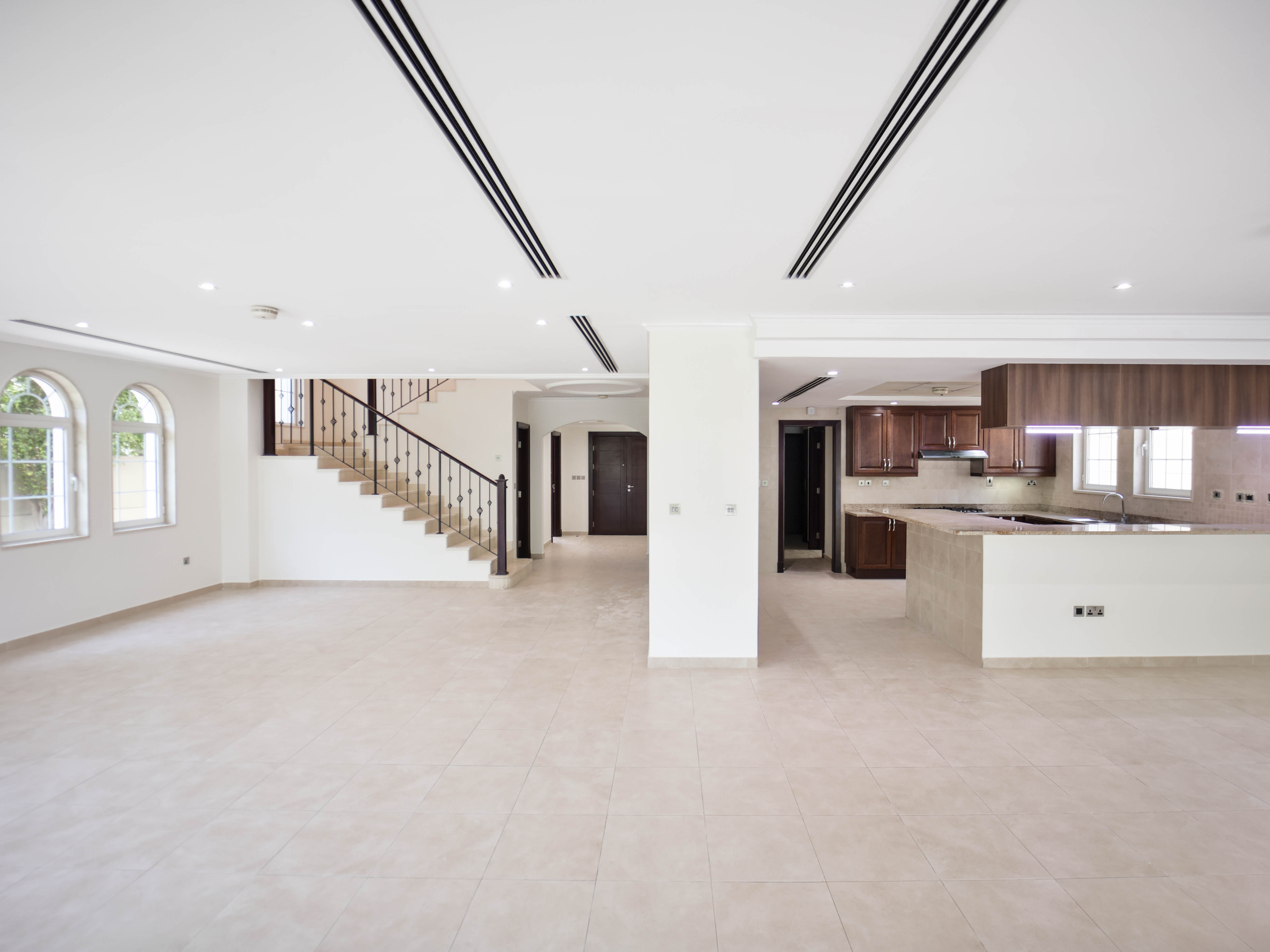 Villa Jumeirah Park - picture 2