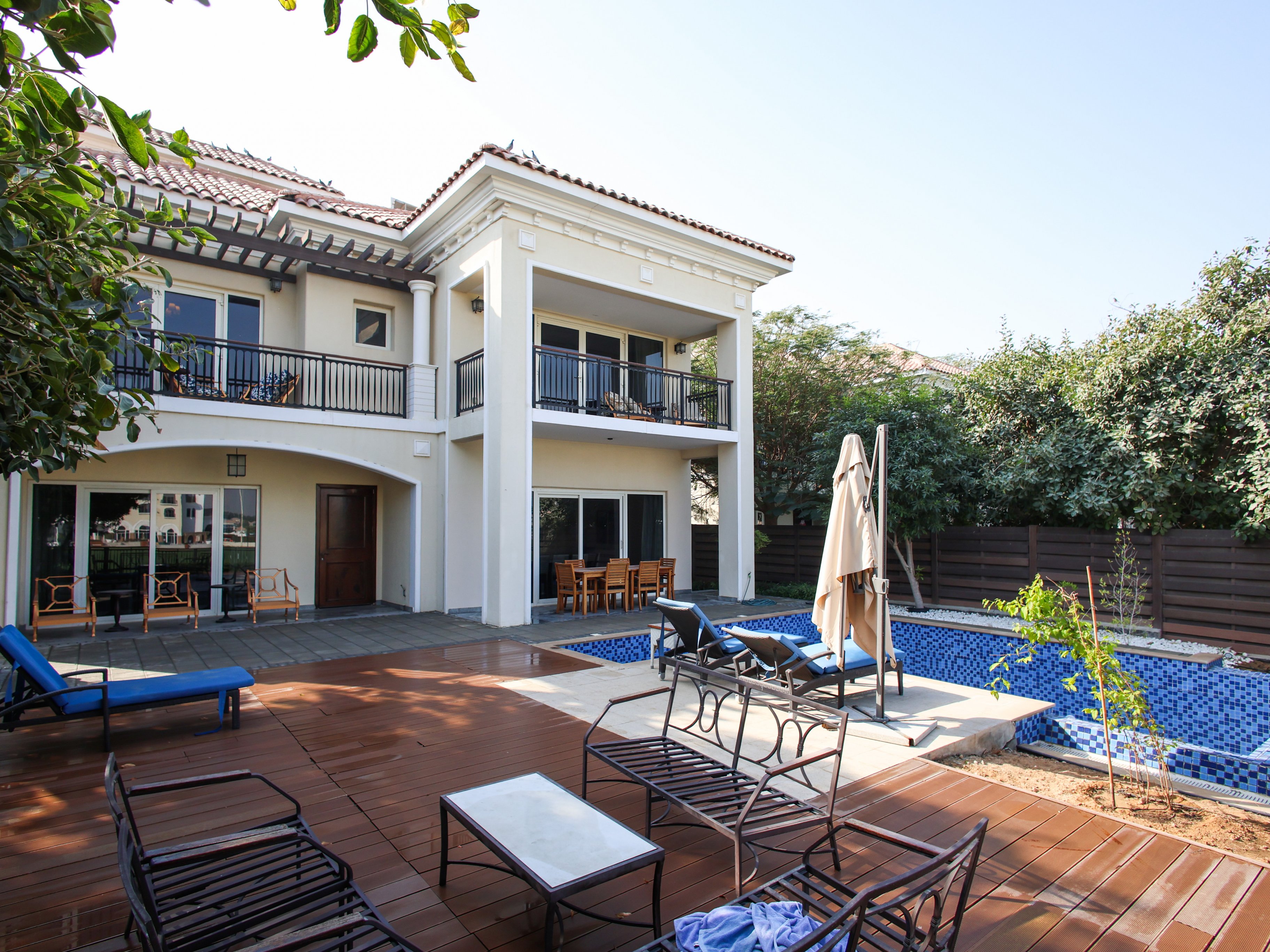 À louer Villa | Dubai Land - picture 1