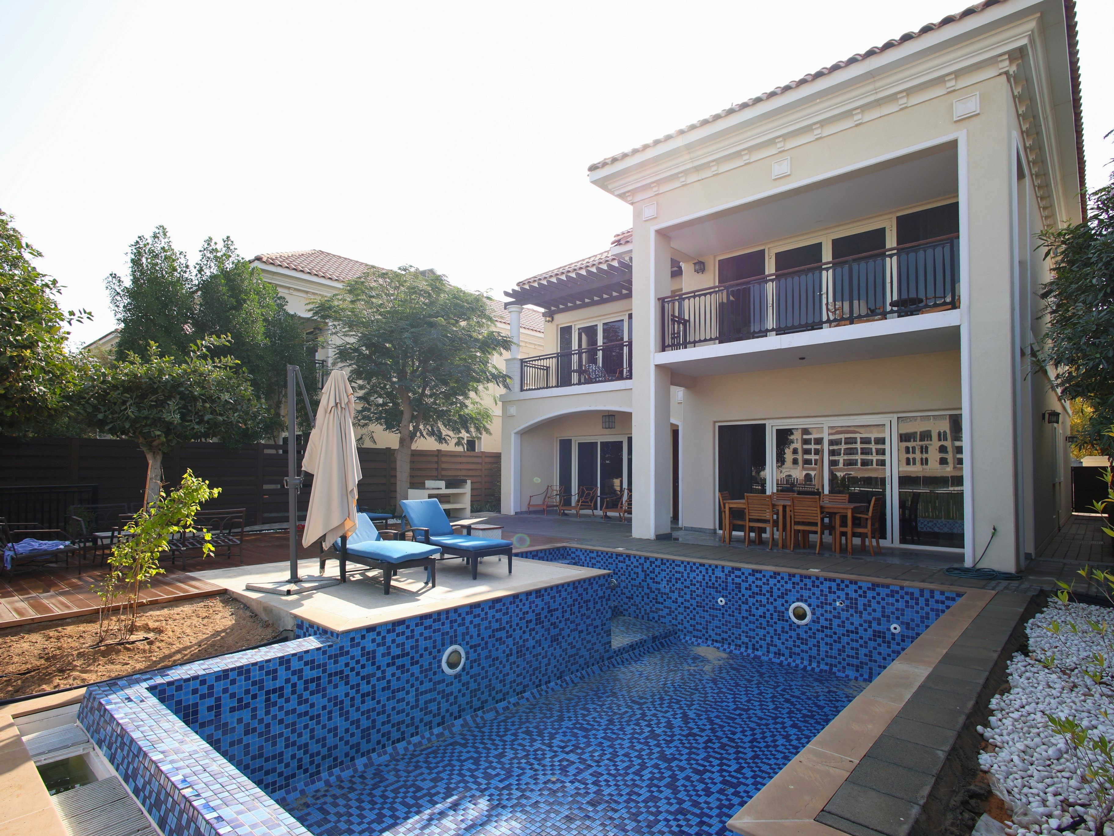 For Rent Villa | Dubai Land - picture 1