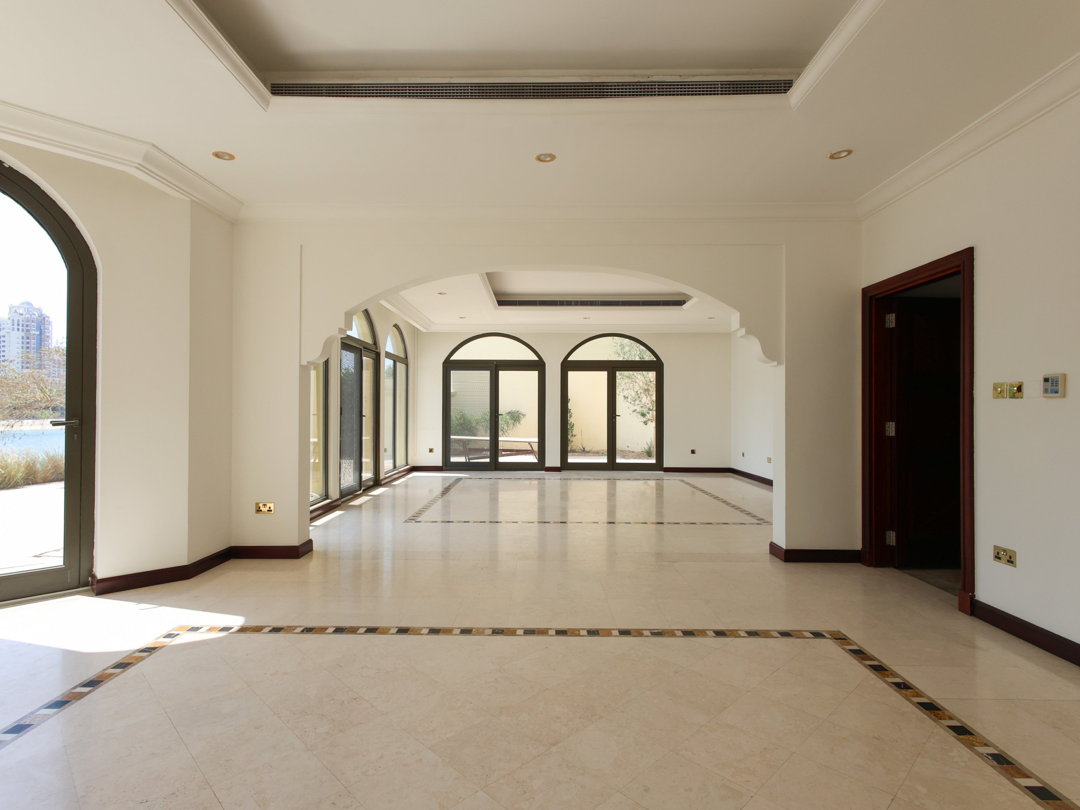 For Sale Villa | Palm Jumeirah - picture 3