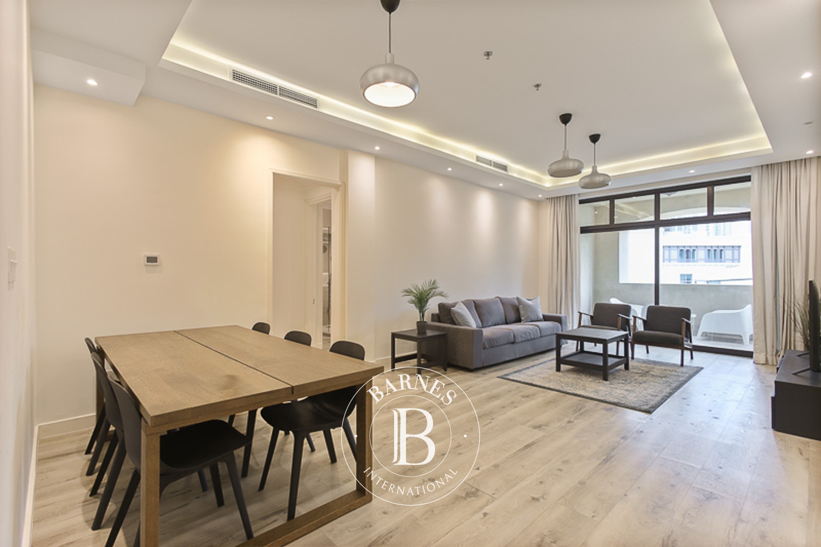 Corner Unit | Fully Renovated | Burj Khalifa View