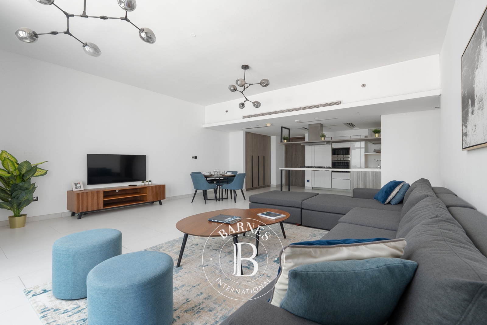 Golden Mile / Burj Views | Vacant Now
