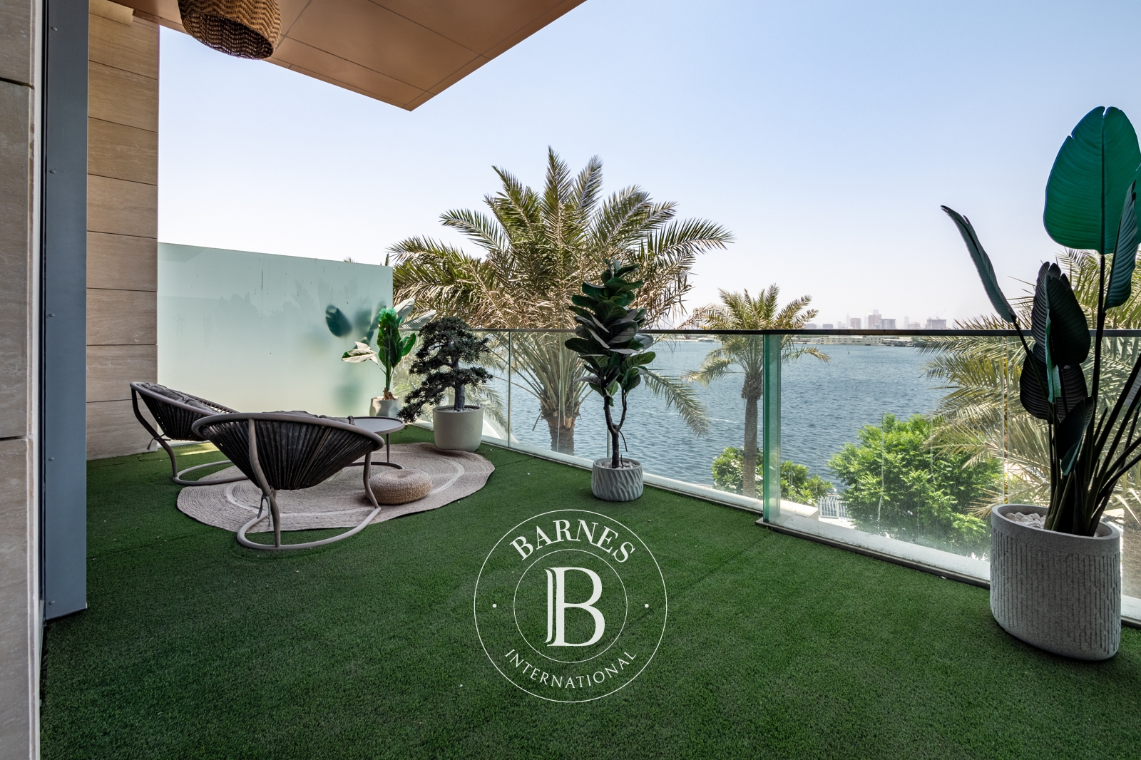 Vacant | Fully Upgraded | Sea View