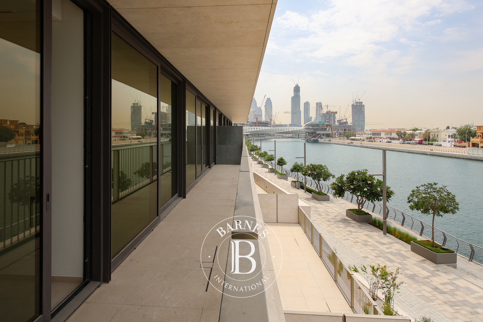 Canal Views | Vacant | Prime Location