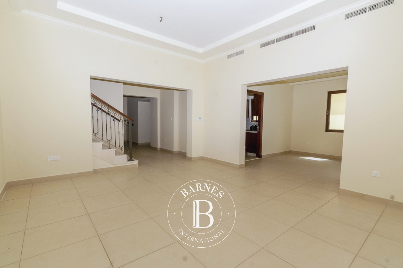 Back To Back | Type 4 | Maids | Well Maintained