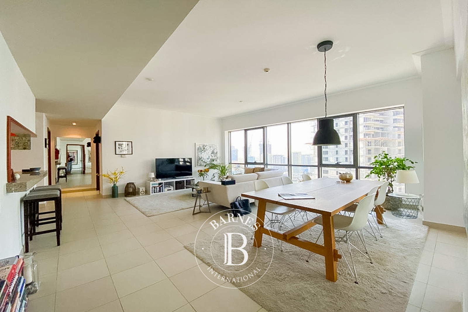 High Floor | Chiller Free | Appliances